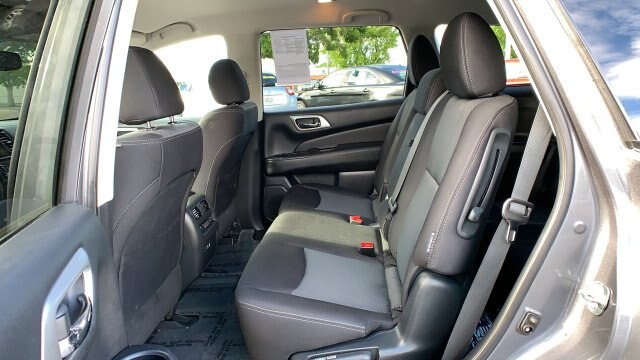 Pre Owned 2019 Nissan Pathfinder Sv 4wd